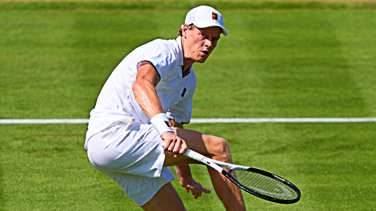Oggi inizia Wimbledon: Sinner subito in campo come da tradizione | Orario e dove vederlo in tv e streaming