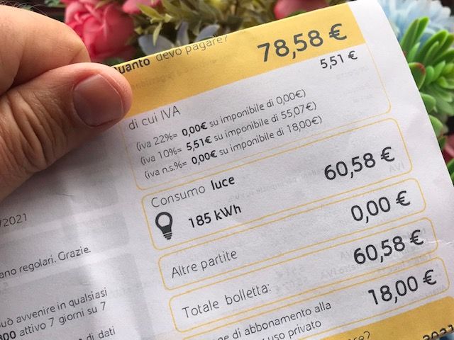 Energia sempre più cara nel Nord Ovest. Le bollette valgono quasi un quinto delle spese familiari